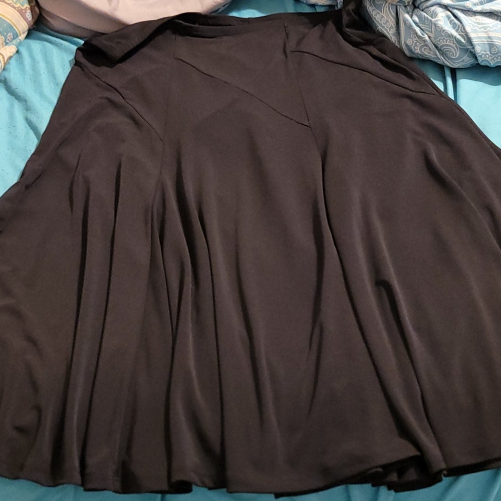 Black skirt